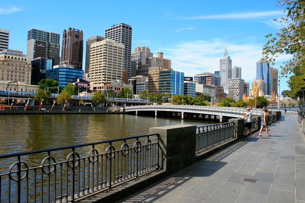 Readyset Apartments At Liberty Melbourne Esterno foto