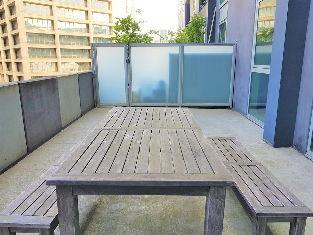 Readyset Apartments At Liberty Melbourne Esterno foto