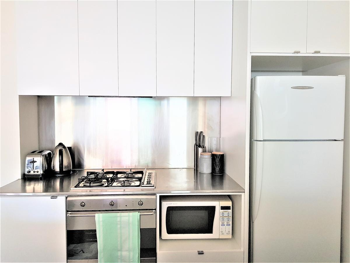 Readyset Apartments At Liberty Melbourne Esterno foto