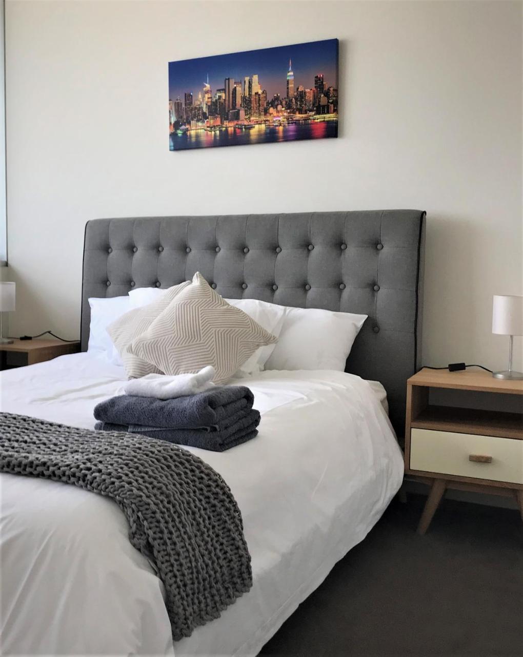 Readyset Apartments At Liberty Melbourne Esterno foto