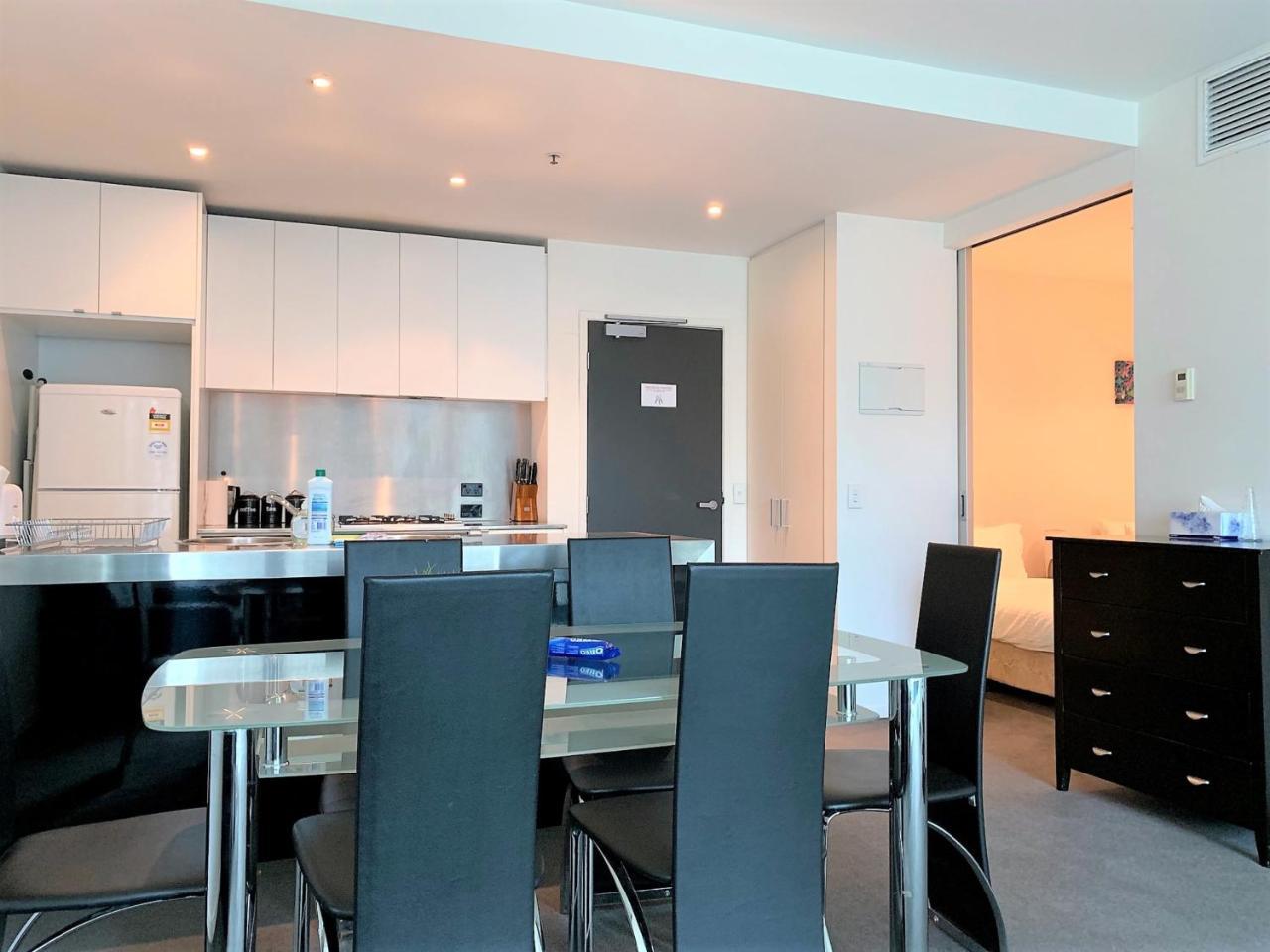 Readyset Apartments At Liberty Melbourne Esterno foto